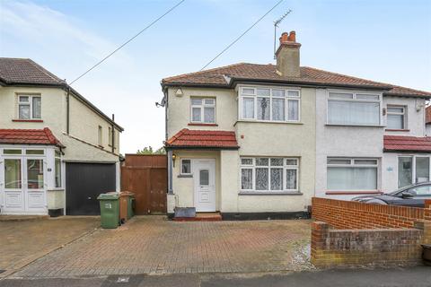 19 Colburn Way, Sutton, SM1 3AU