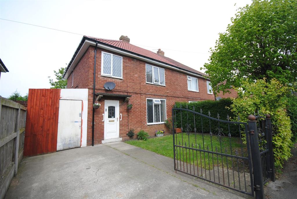 LimeTree Crescent, Kippax, Leeds, LS25 3 bed semidetached house £