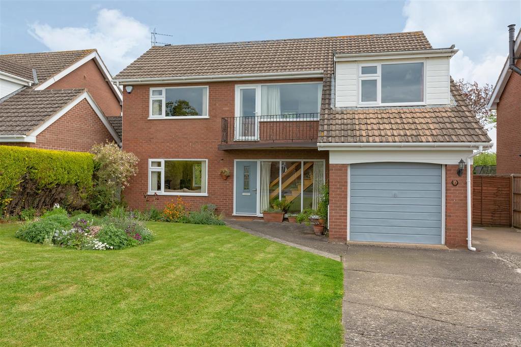 19 Larkhill Road, Shrewsbury, SY3 8XS 4 bed detached house £450,000
