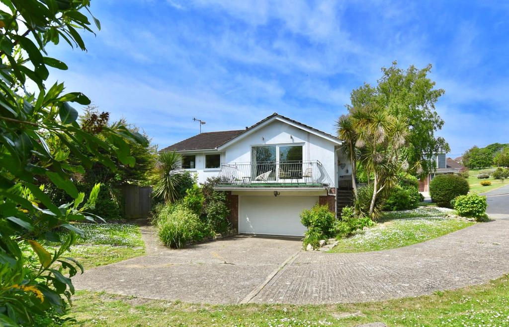 Welcome to 50 Solent View Road