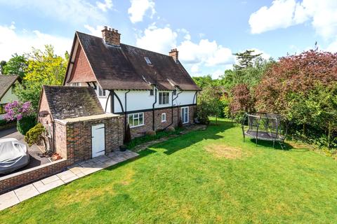 22 Abbotswood, Guildford, GU1 1UX