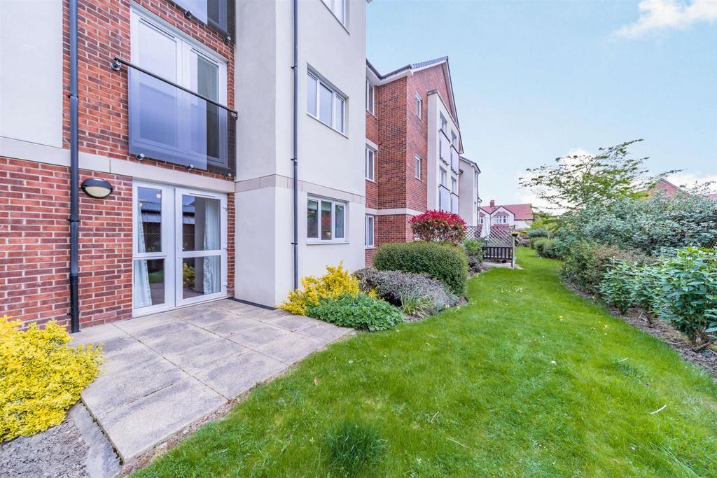 Bygate Court, Chapel Lane, Whitley Bay 1 bed apartment £198,000