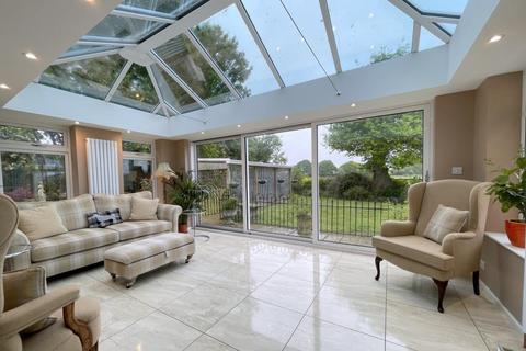 4 bedroom detached house for sale, Verwood Road, Wimborne, BH21 6RN