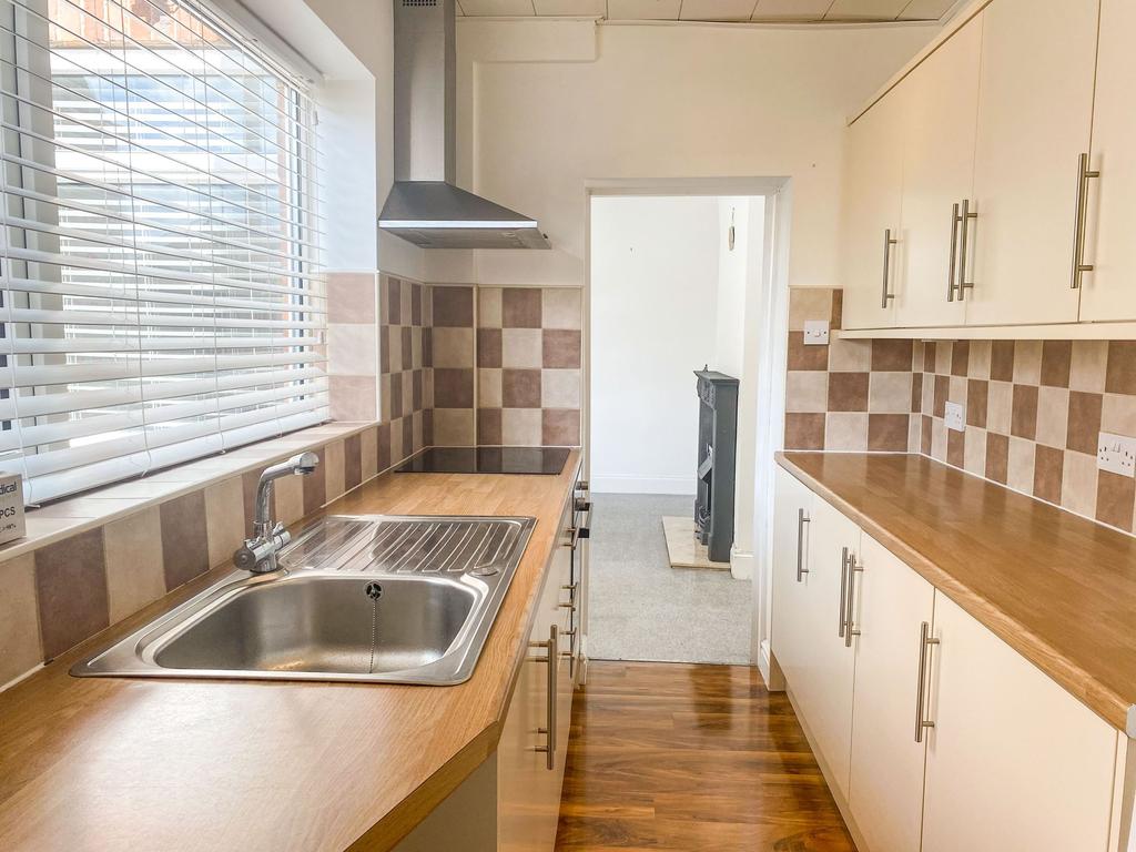 Victoria Terrace, Bedlington, Northumberland, NE22 5QD 2 bed ground