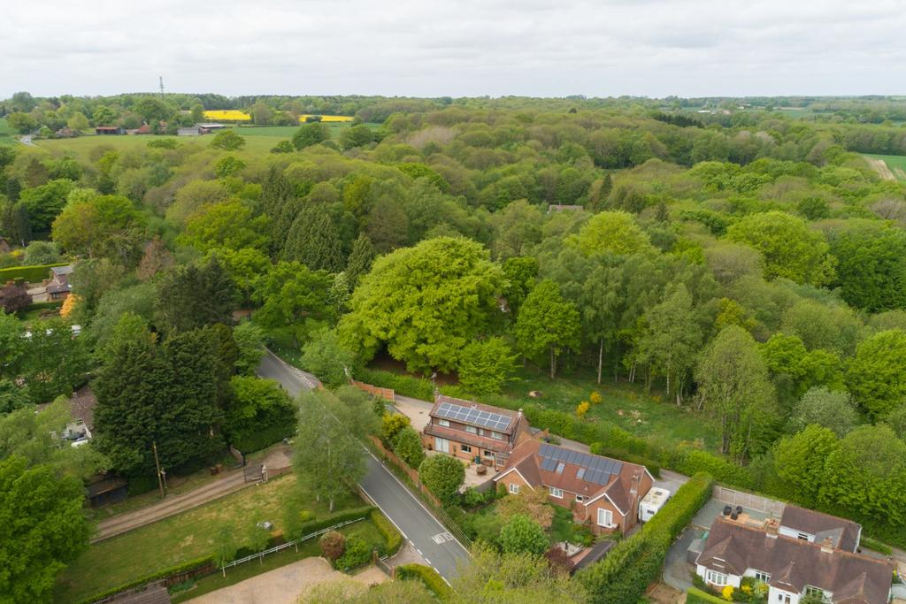 Faversham Road, Charing 4 bed detached house for sale £600,000