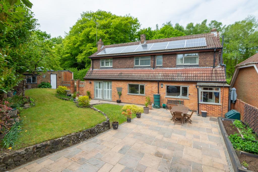 Faversham Road, Charing 4 bed detached house for sale £575,000