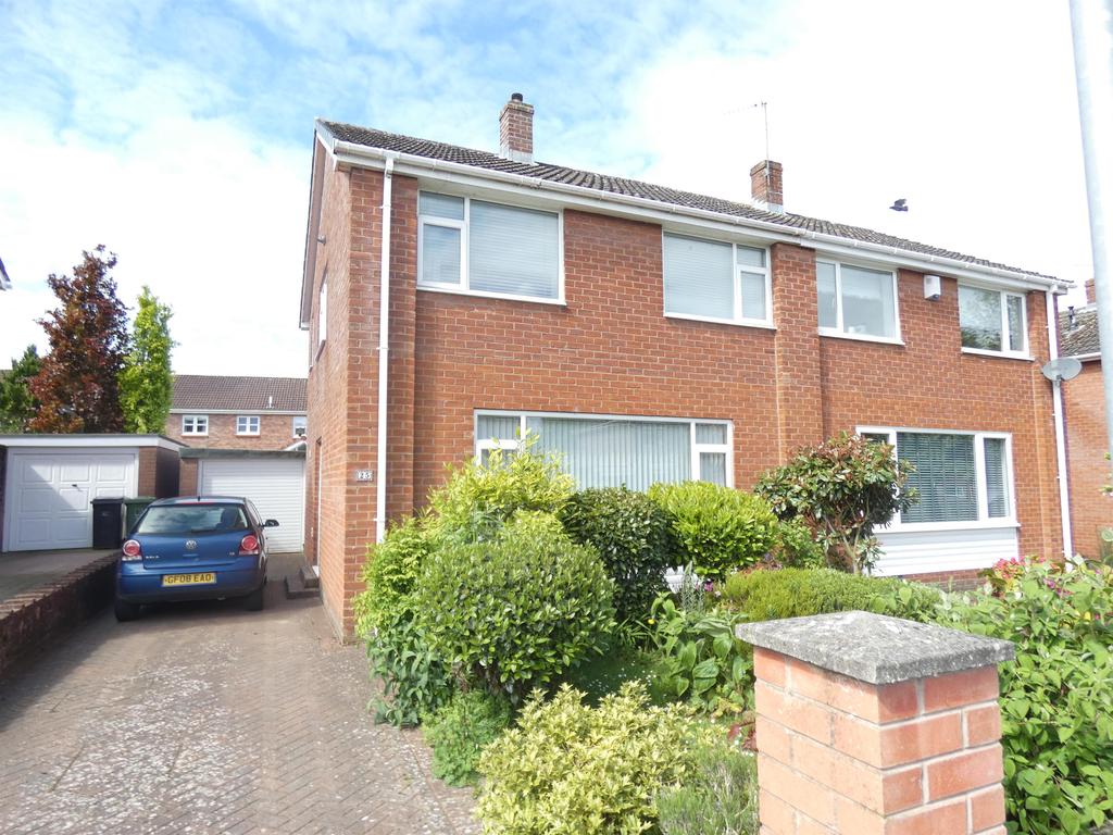 Lodore Drive, Carlisle, CA2 7SG 3 bed semidetached house £175,000
