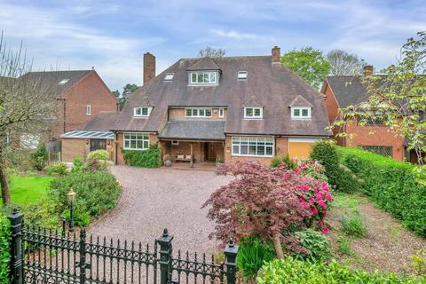 5 bedroom detached house for sale - Rowley Park, Stafford, Staffordshire