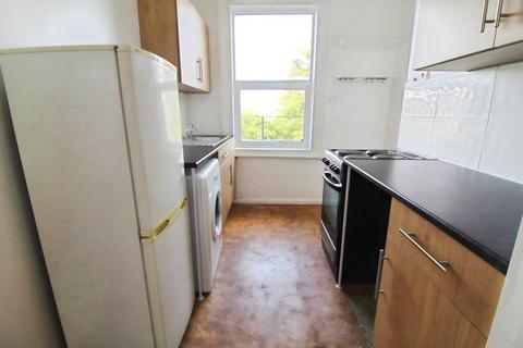 Studio to rent, Burrell Road, Ipswich, IP2