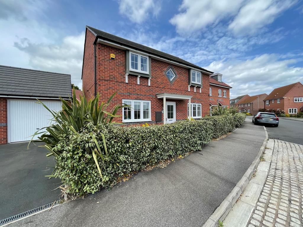 Vespasian Way, North Hykeham, LN6 4 bed detached house £350,000