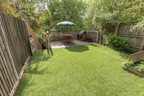 62 Weycombe Road, Haslemere, GU27 1EQ