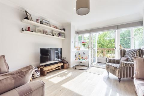 62 Weycombe Road, Haslemere, GU27 1EQ