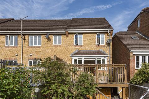 62 Weycombe Road, Haslemere, GU27 1EQ