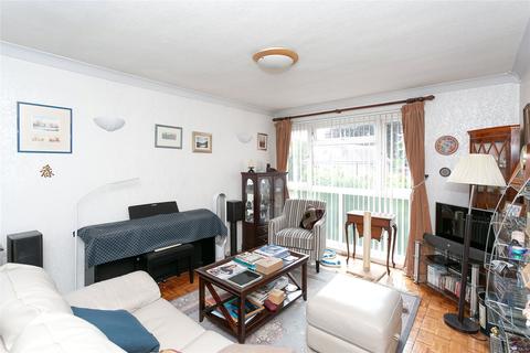 2 bedroom apartment for sale - Hempstead Road, Watford, Hertfordshire, WD17
