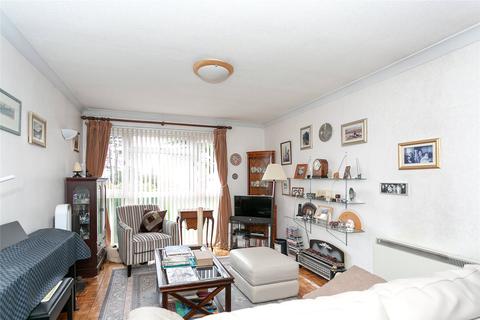 2 bedroom apartment for sale - Hempstead Road, Watford, Hertfordshire, WD17