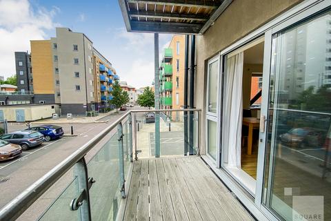 3 bedroom flat to rent, Merchant Quarters, Merchant Street, Bow, E3