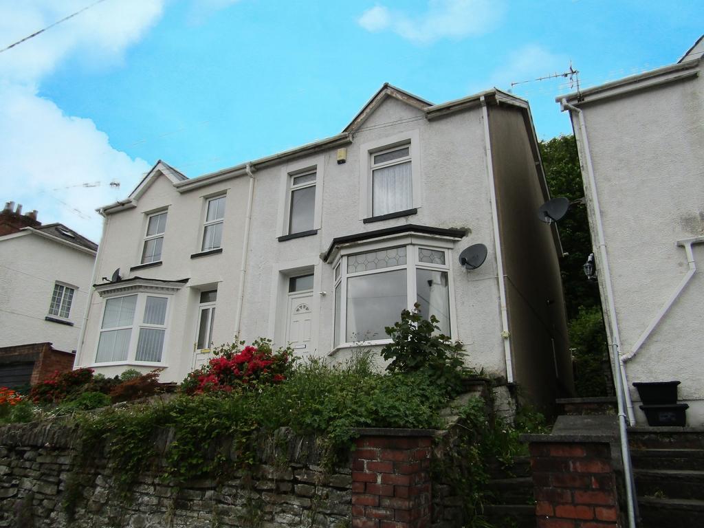 Western Road, Pontardawe, Swansea, City And County of Swansea. 3 bed