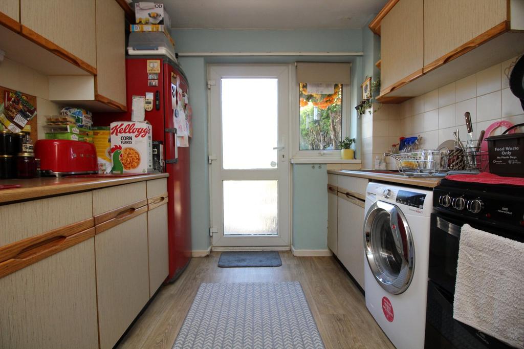 Dunster Gardens, Nailsea, North Somerset, BS48 3 bed semidetached