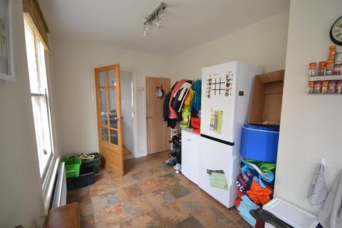 6 Gloucester Road, Newtown, Berkeley, GL13 9NJ