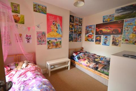 6 Gloucester Road, Newtown, Berkeley, GL13 9NJ