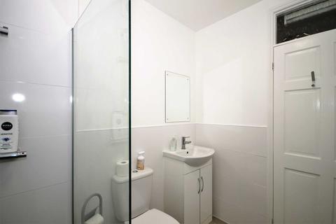21 Conrad Drive, Worcester Park, KT4 8PR