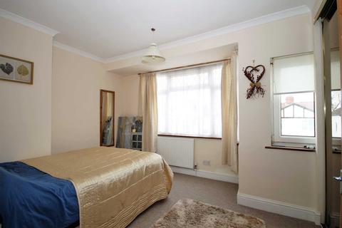 21 Conrad Drive, Worcester Park, KT4 8PR