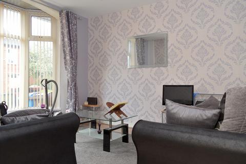 3 bedroom terraced house for sale - Clovelly Avenue, Oldham, OL8 3UW