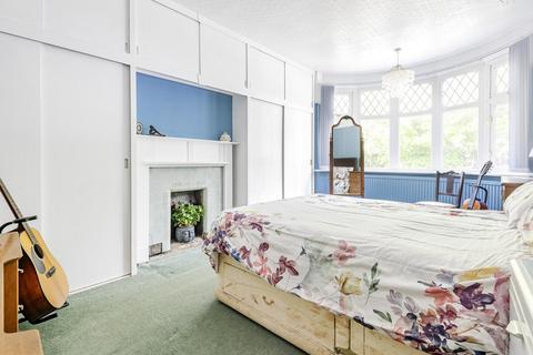 61 Monks Orchard Road, Beckenham, BR3 3BJ