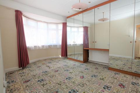 25 Denham Crescent, Mitcham, CR4 4LZ