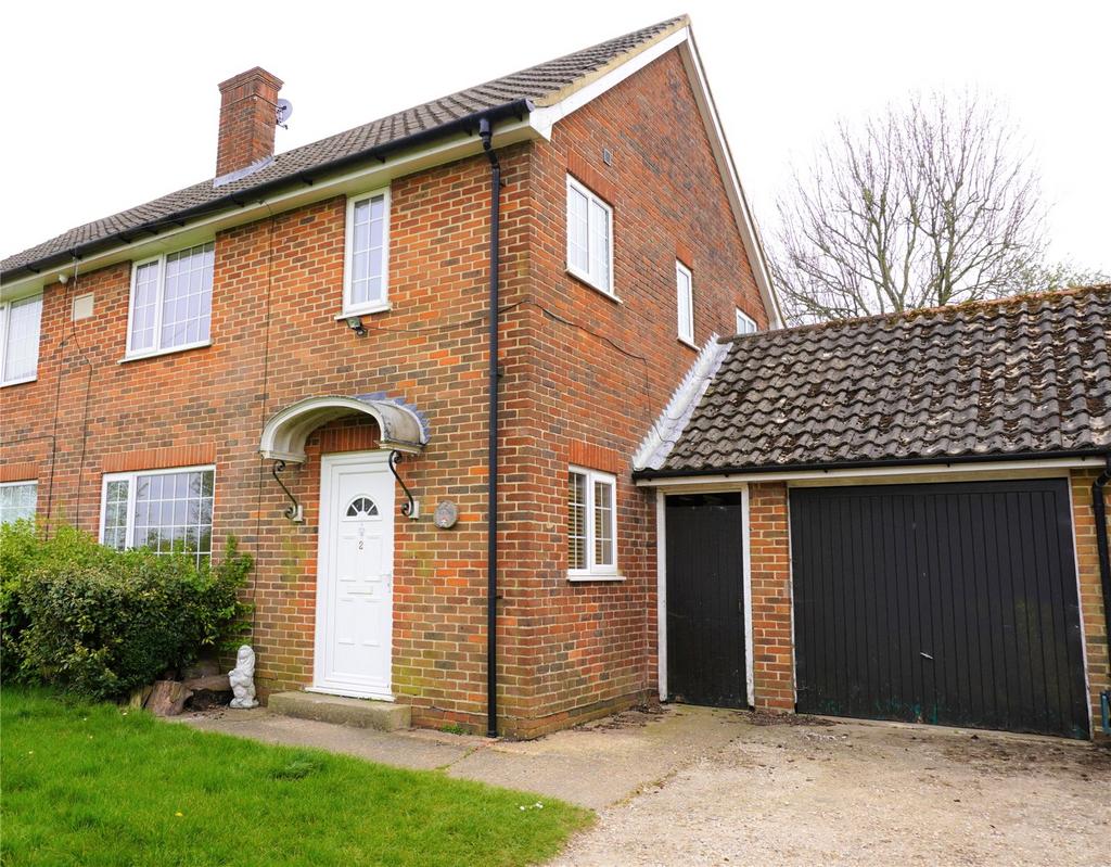 Norheads Lane, Biggin Hill 3 bed semidetached house £1,850 pcm (£427 pw)