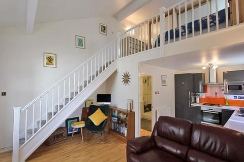 18 Caister Drive, Willenhall, WV13 3HY