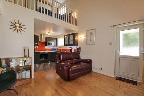 18 Caister Drive, Willenhall, WV13 3HY