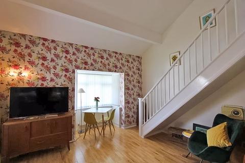 18 Caister Drive, Willenhall, WV13 3HY