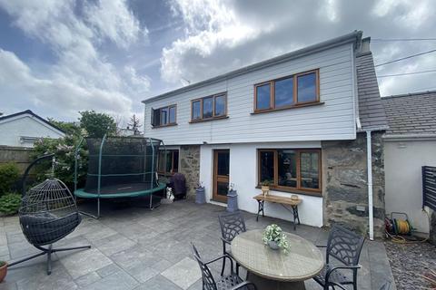 3 bedroom cottage for sale - Pentir, Gwynedd