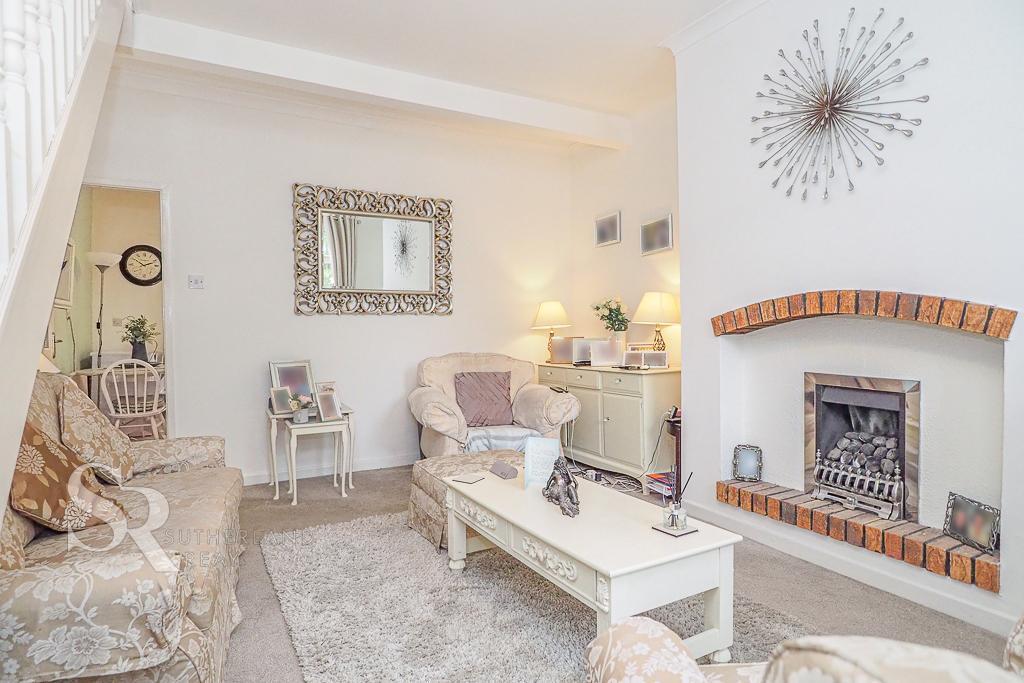 New Mills Road, Birch Vale, High Peak, Derbyshire, SK22 1BX 2 bed