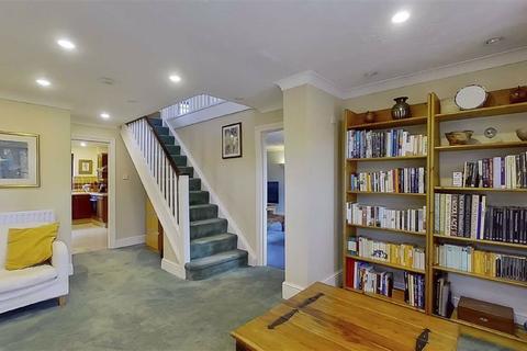 3 Redvers Gate, Bolbeck Park, Milton Keynes, MK15 8QJ