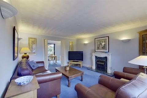 3 Redvers Gate, Bolbeck Park, Milton Keynes, MK15 8QJ