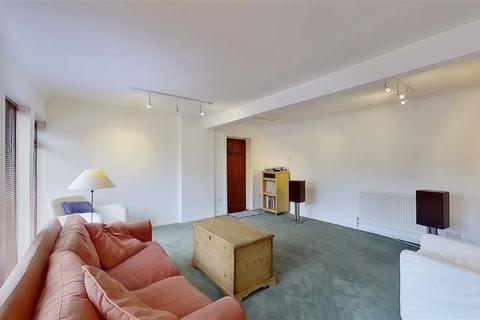3 Redvers Gate, Bolbeck Park, Milton Keynes, MK15 8QJ