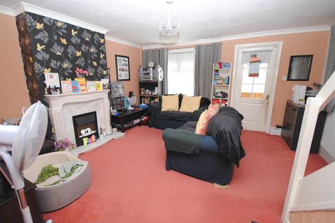 3 bedroom semi-detached house for sale - Acaster Drive, Garforth, Leeds