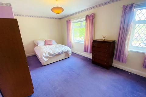 12 Abbots Road, Selby, YO8 8AU