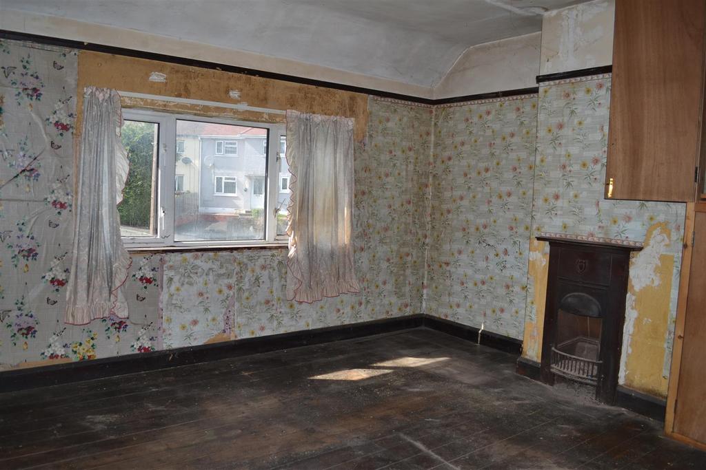 Wigmore Street, Leominster 2 bed semidetached house £150,000