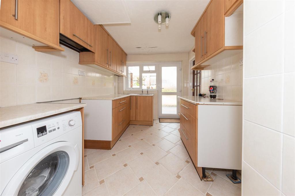 Lockington Crescent, Dunstable... 3 bed semidetached house £400,000