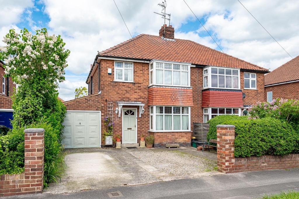 Melton Avenue, Rawcliffe, York 3 bed semidetached house for sale £