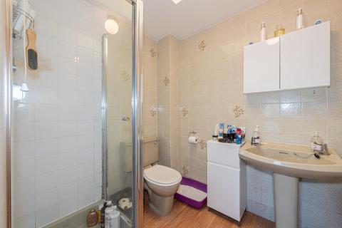 83 Bracken Path, Epsom, KT18 7SZ