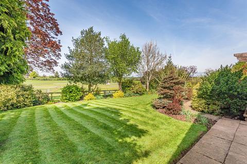 4 bedroom detached house for sale - Cattle End, Silverstone