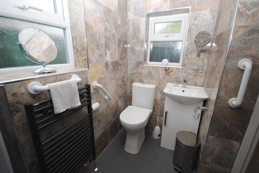 7bbarrowbyroadensuite.JPG