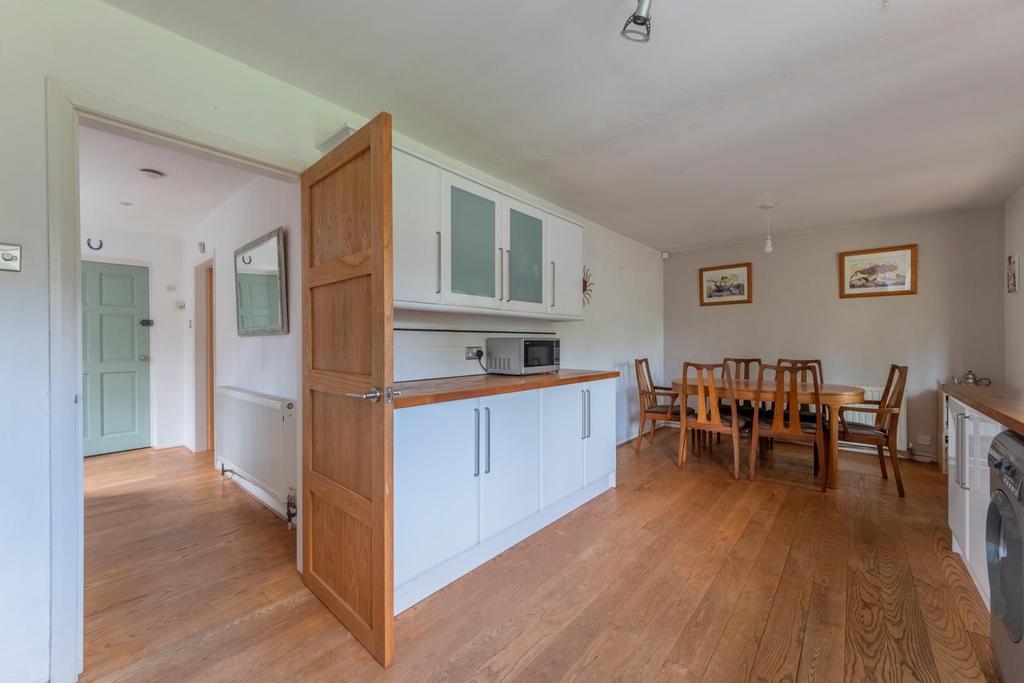 26 Edgewell Lane-005.JPG