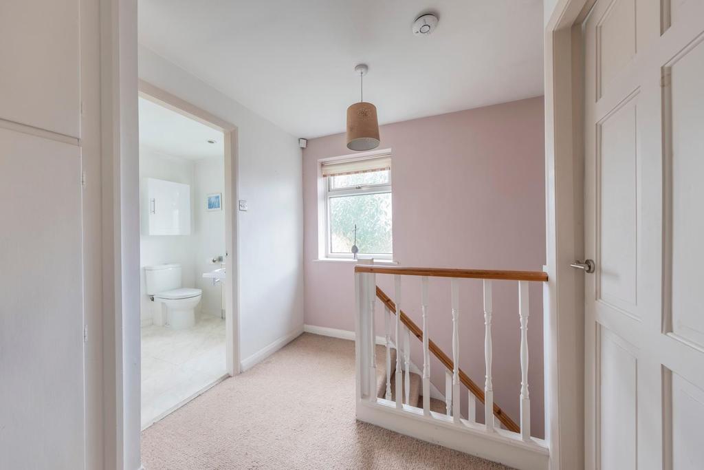 26 Edgewell Lane-019.JPG