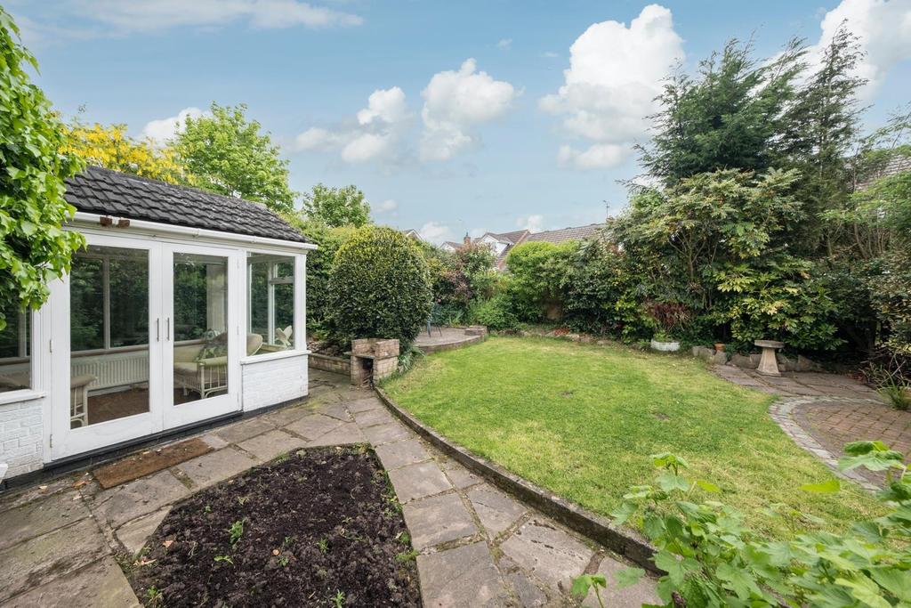 26 Edgewell Lane-021.JPG