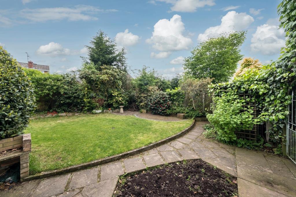 26 Edgewell Lane-022.JPG